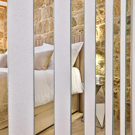 Old Town Pearl Apartment Split